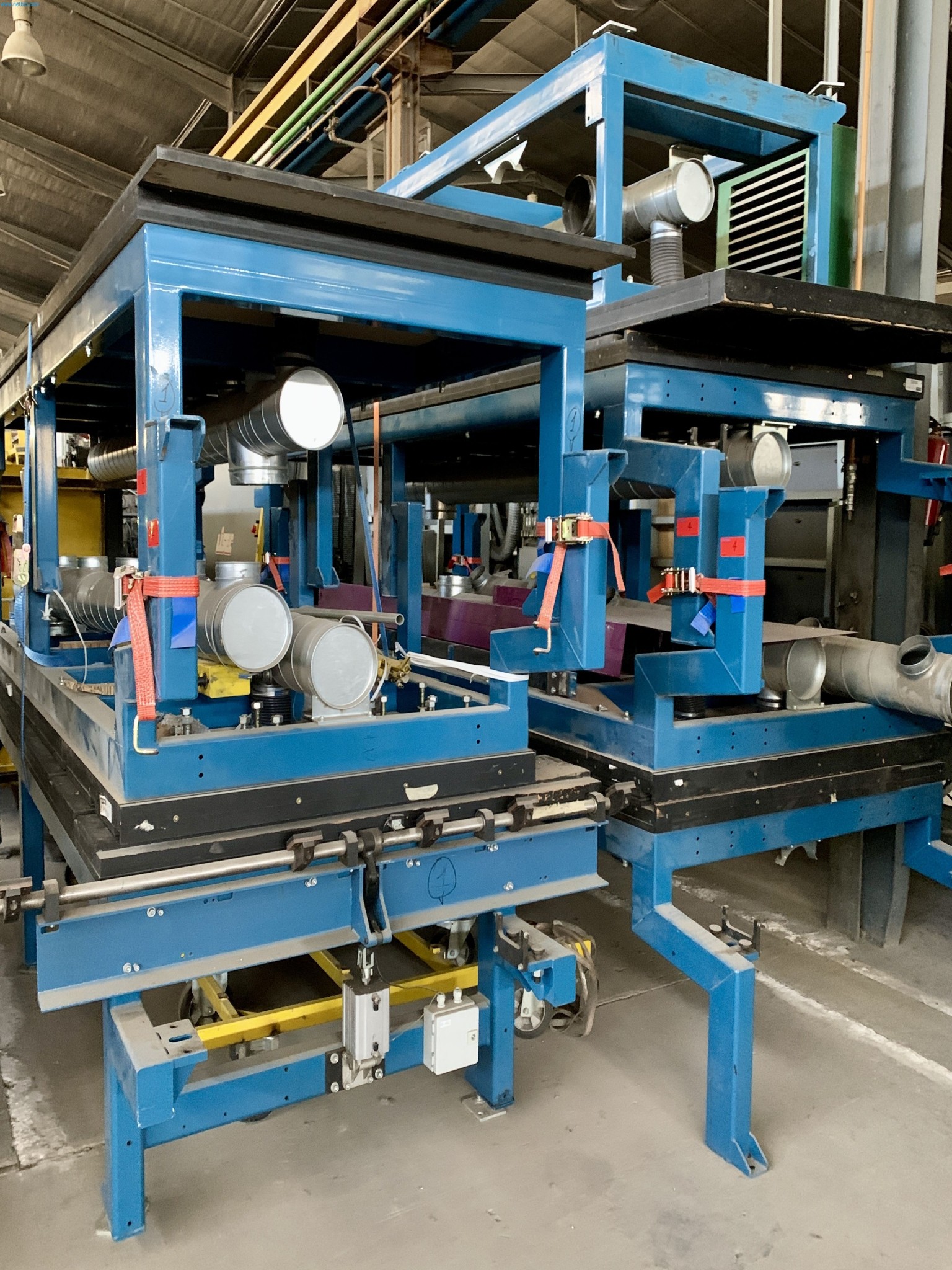 Sale of a complete warehouse of machinery for the glass industry in Spain-10