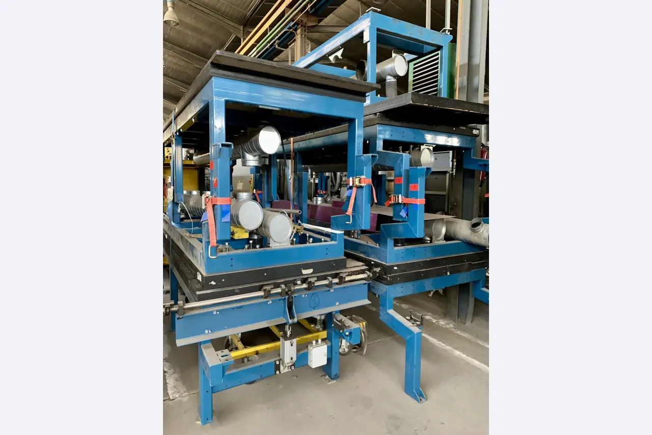 Sale of a complete warehouse of machinery for the glass industry in Spain-10