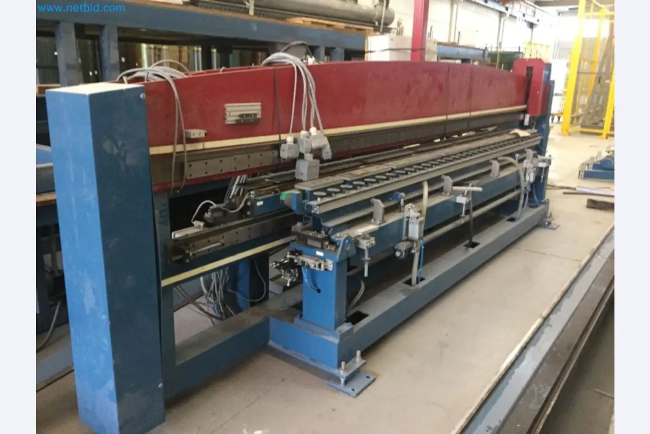 Sale of a complete warehouse of machinery for the glass industry in Spain-12