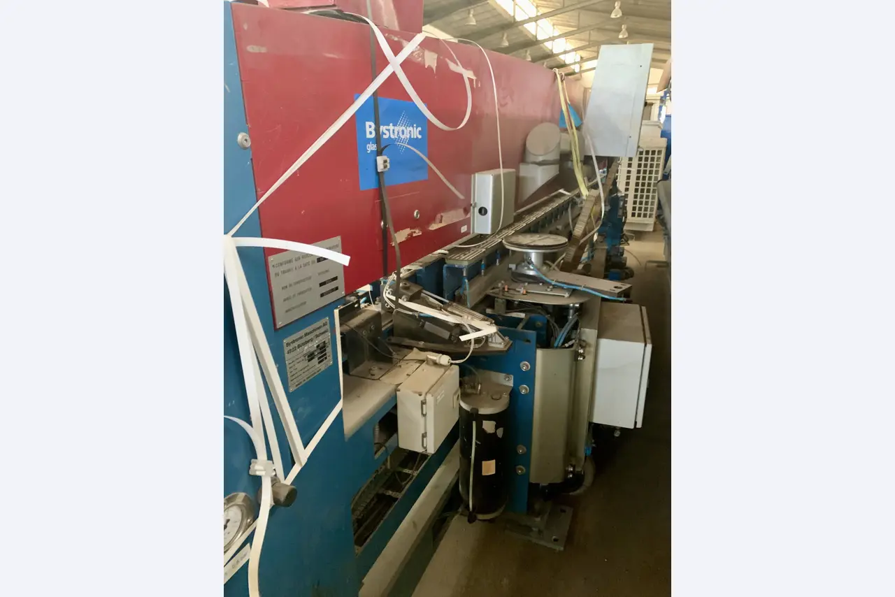 Sale of a complete warehouse of machinery for the glass industry in Spain-18