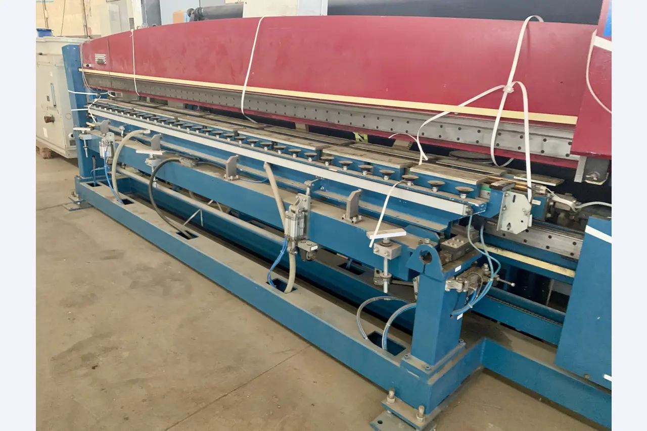 Sale of a complete warehouse of machinery for the glass industry in Spain-1