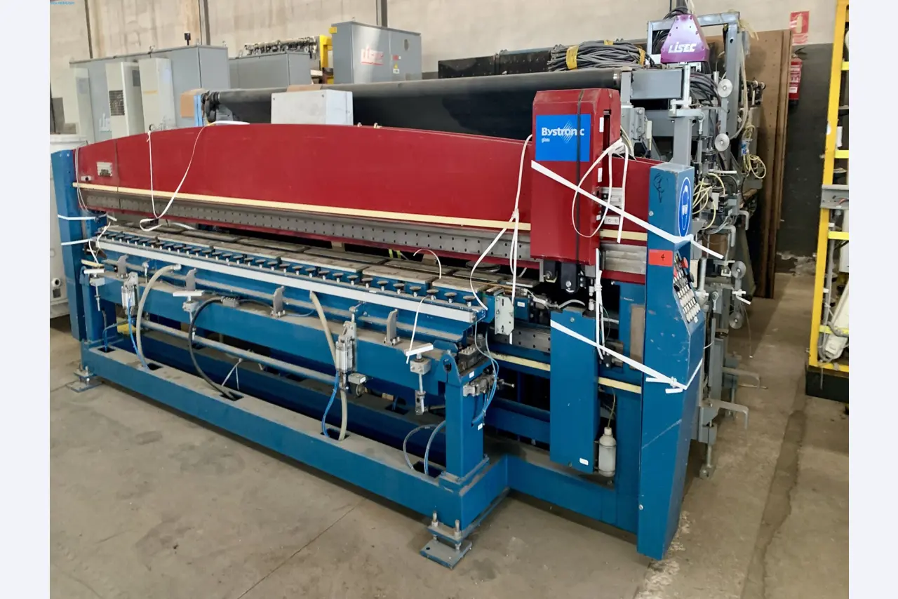 Sale of a complete warehouse of machinery for the glass industry in Spain-20