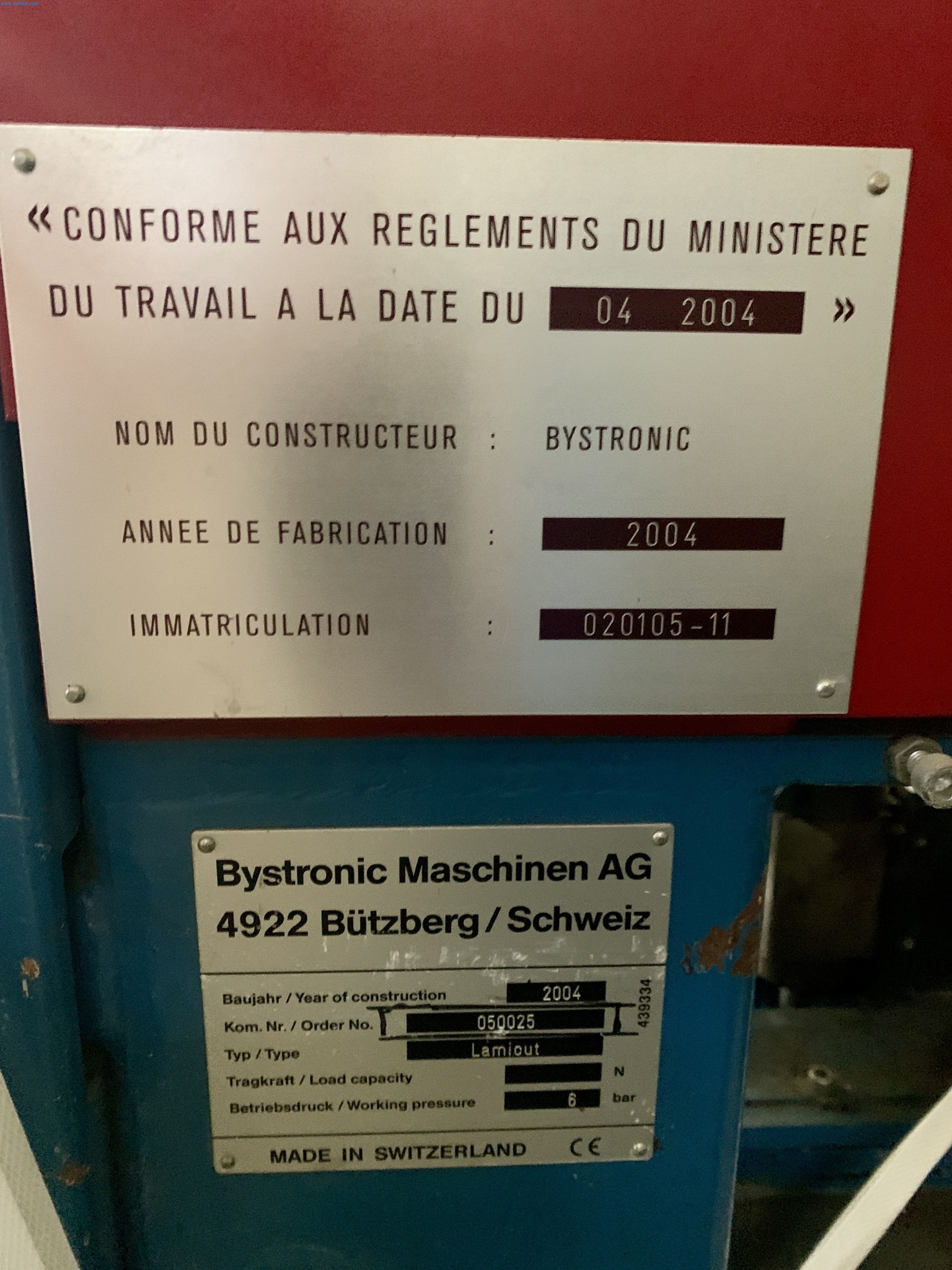 Sale of a complete warehouse of machinery for the glass industry in Spain-2