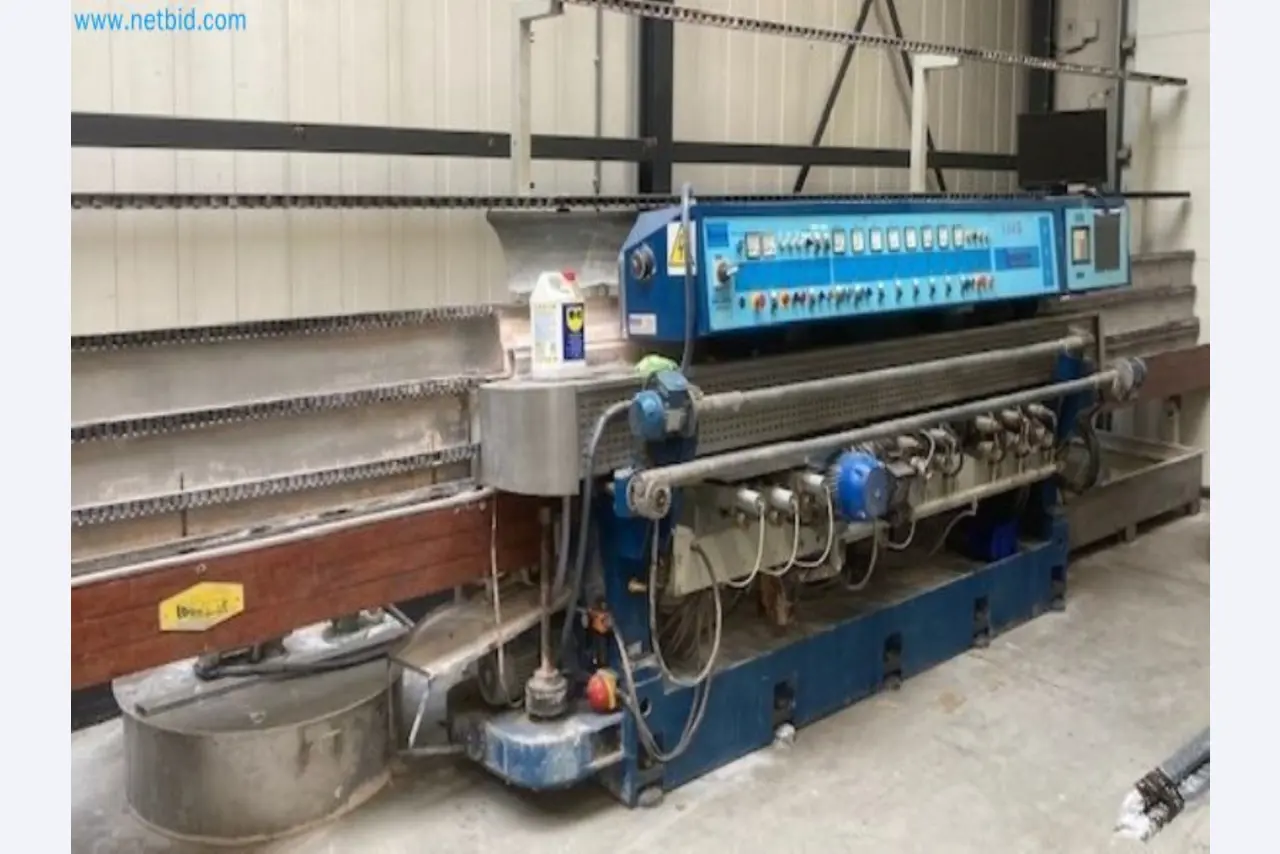 Sale of a complete warehouse of machinery for the glass industry in Spain-10