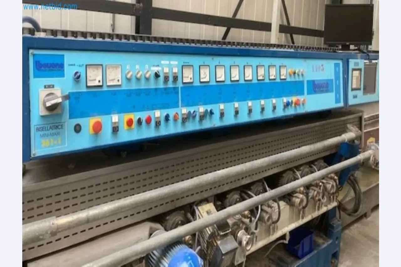 Sale of a complete warehouse of machinery for the glass industry in Spain-11