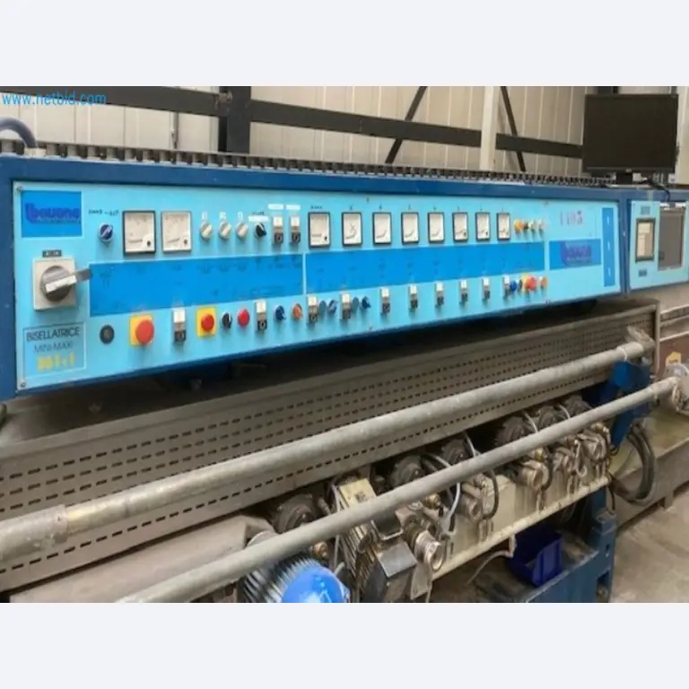 Sale of a complete warehouse of machinery for the glass industry in Spain-11