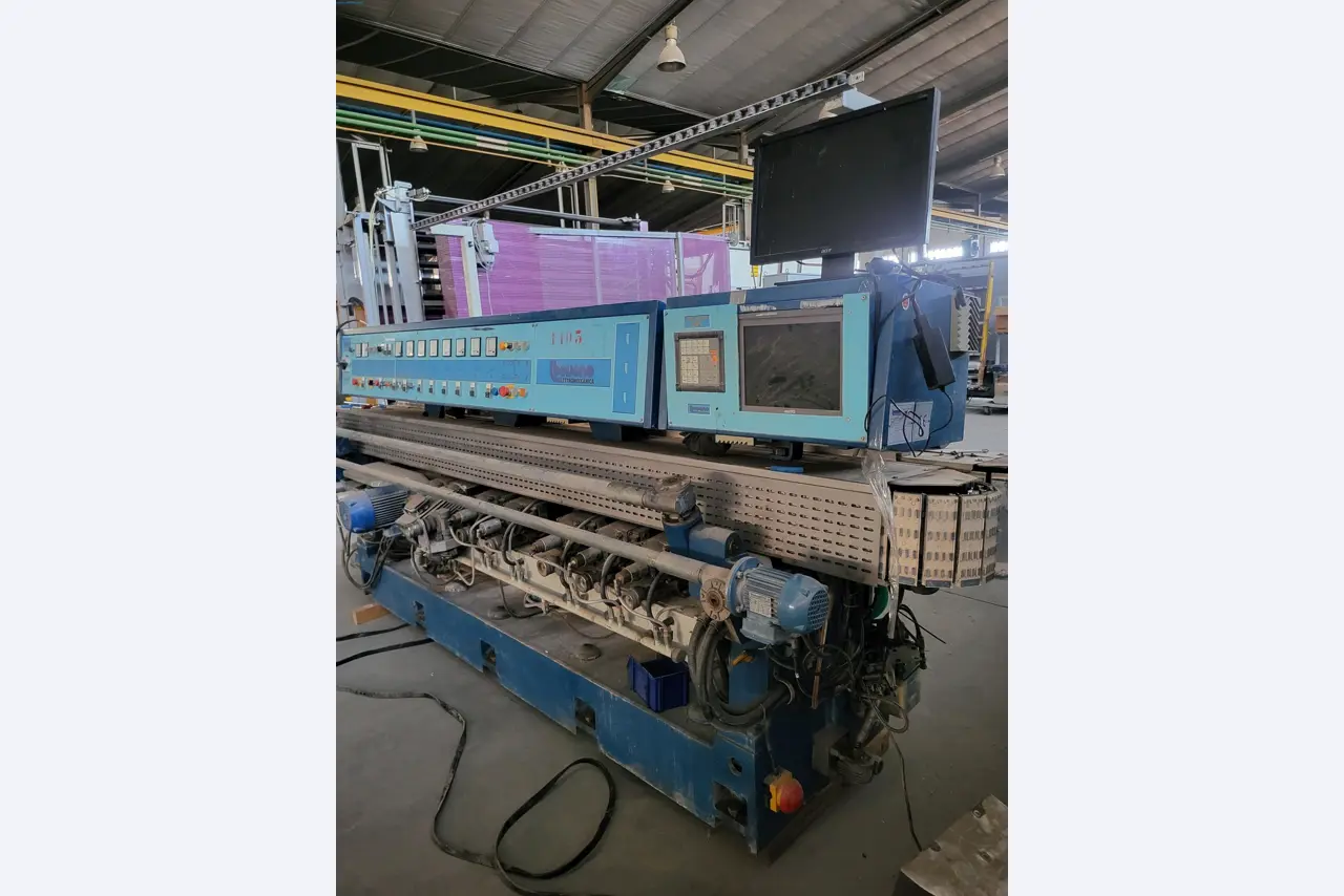 Sale of a complete warehouse of machinery for the glass industry in Spain-3