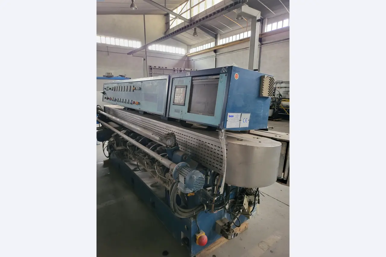 Sale of a complete warehouse of machinery for the glass industry in Spain-5