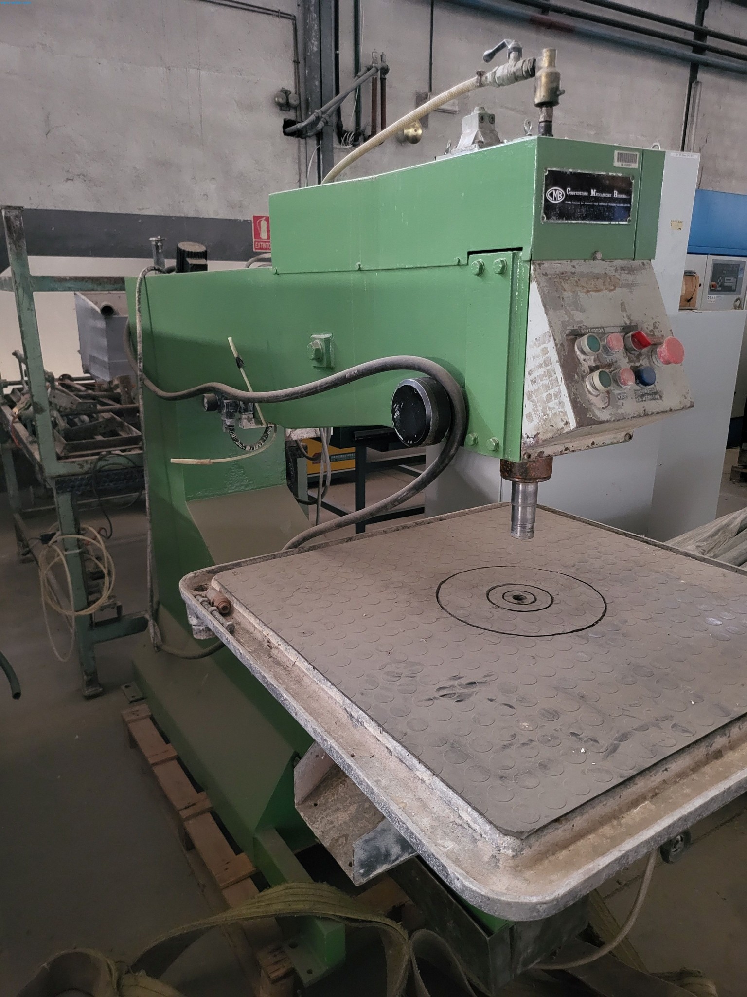 Sale of a complete warehouse of machinery for the glass industry in Spain-2