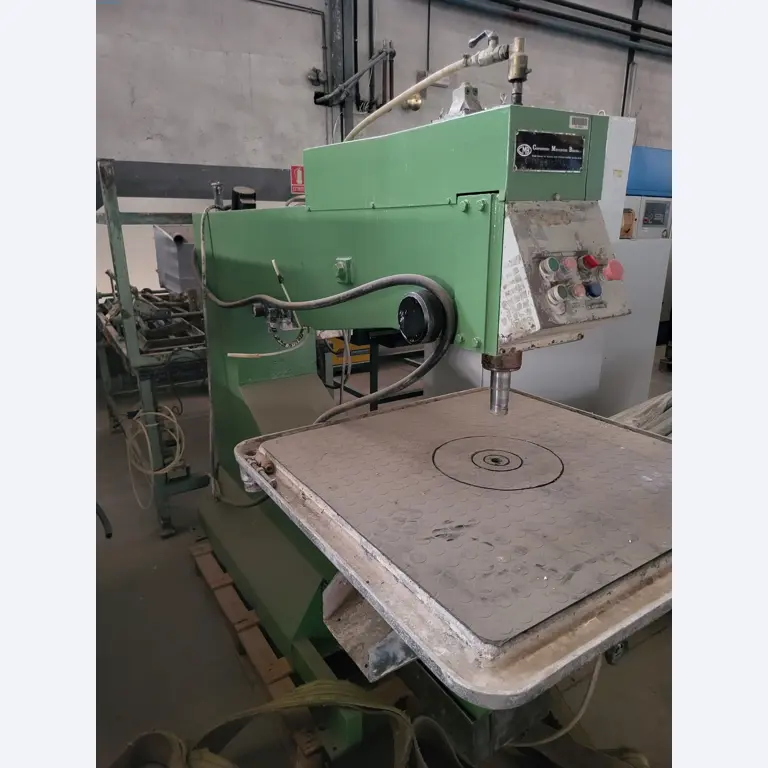 Sale of a complete warehouse of machinery for the glass industry in Spain-2