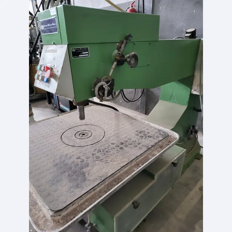 Sale of a complete warehouse of machinery for the glass industry in Spain-6