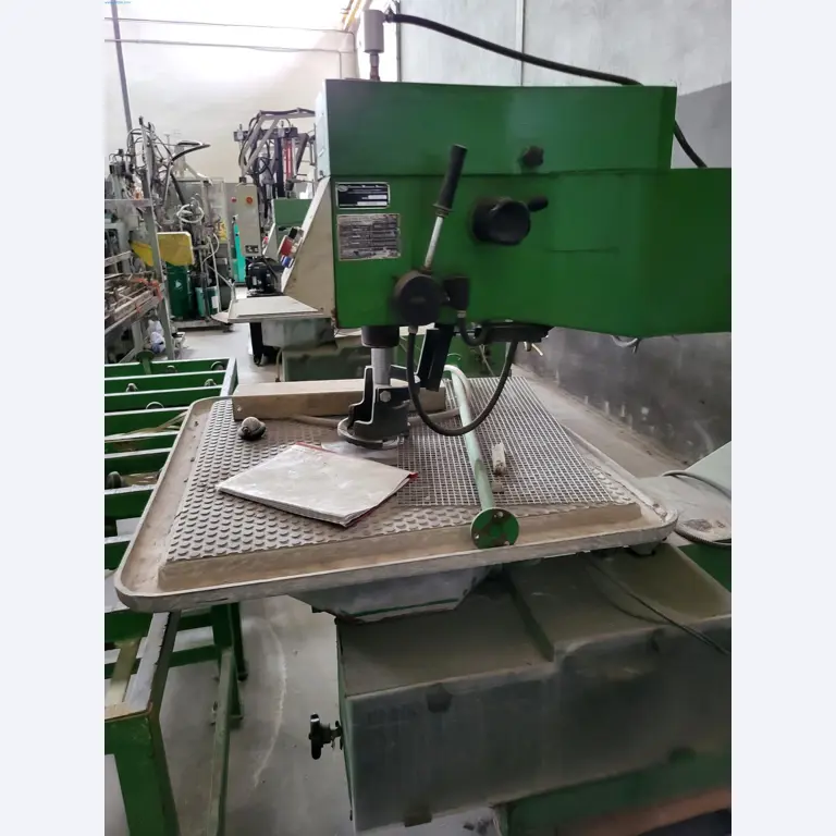 Sale of a complete warehouse of machinery for the glass industry in Spain-7