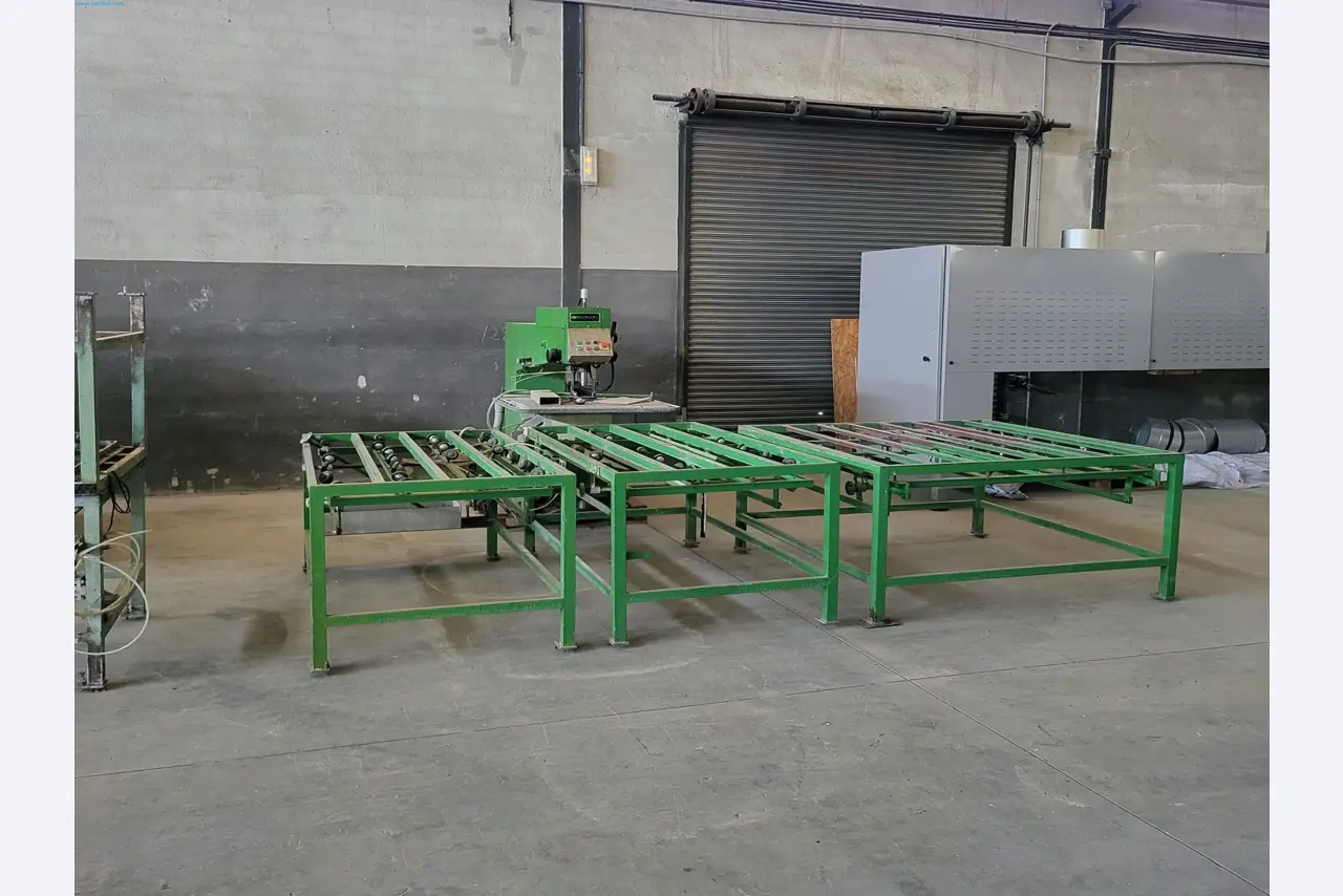 Sale of a complete warehouse of machinery for the glass industry in Spain-1