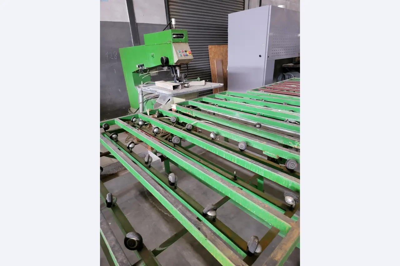 Sale of a complete warehouse of machinery for the glass industry in Spain-9