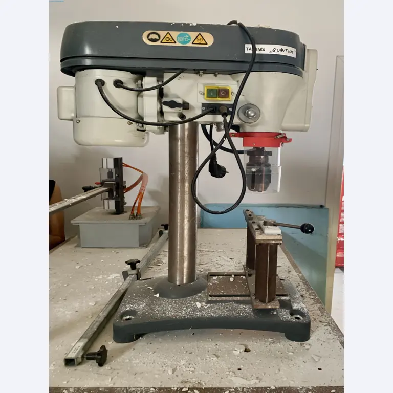 Sale of a complete warehouse of machinery for the glass industry in Spain-11