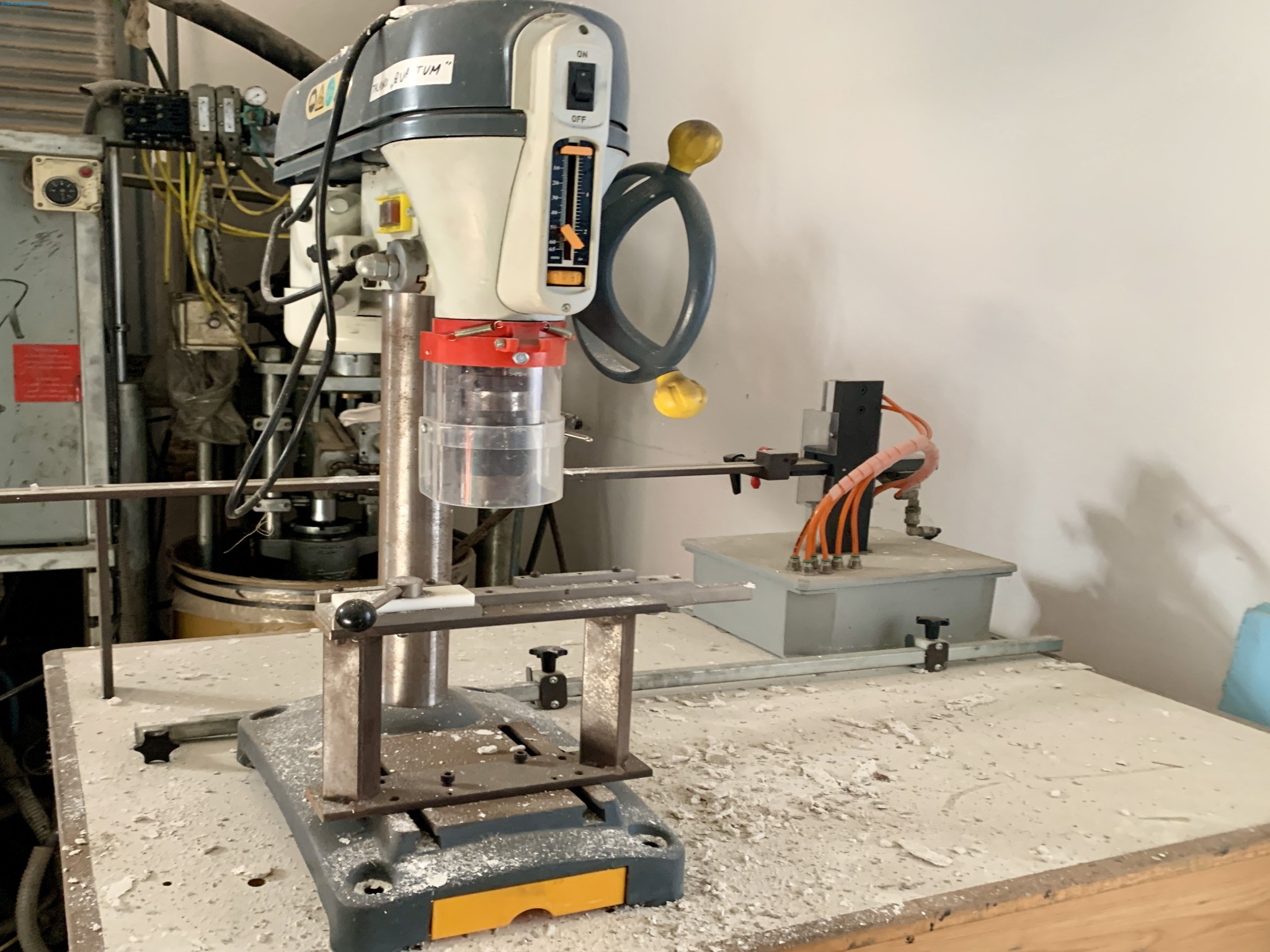 Sale of a complete warehouse of machinery for the glass industry in Spain-1