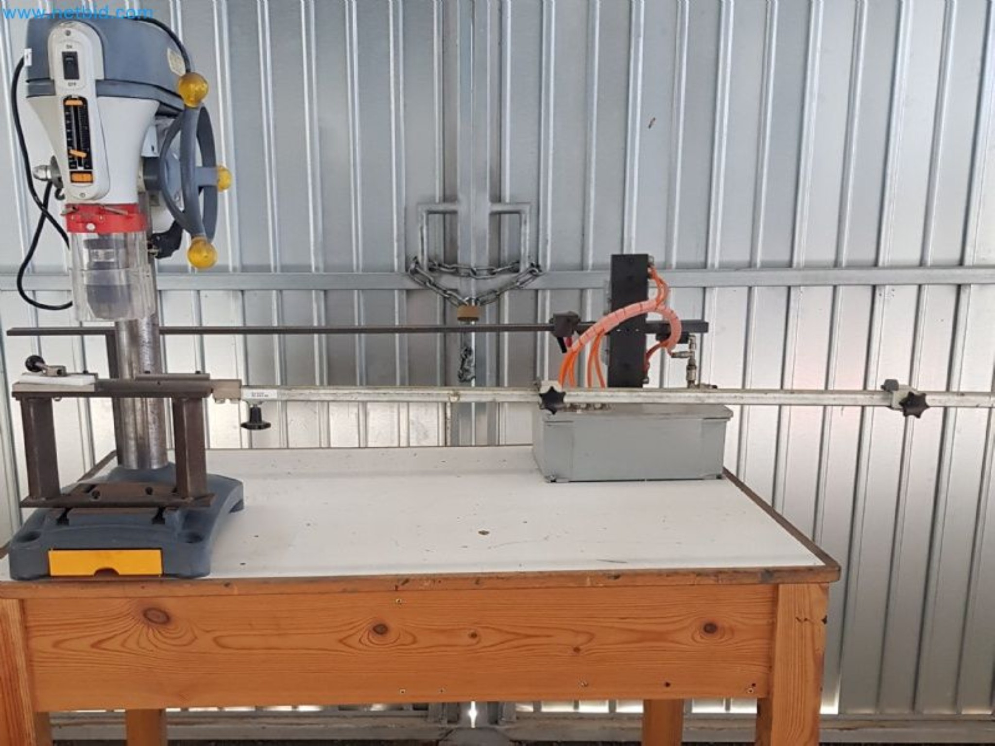 Sale of a complete warehouse of machinery for the glass industry in Spain-4