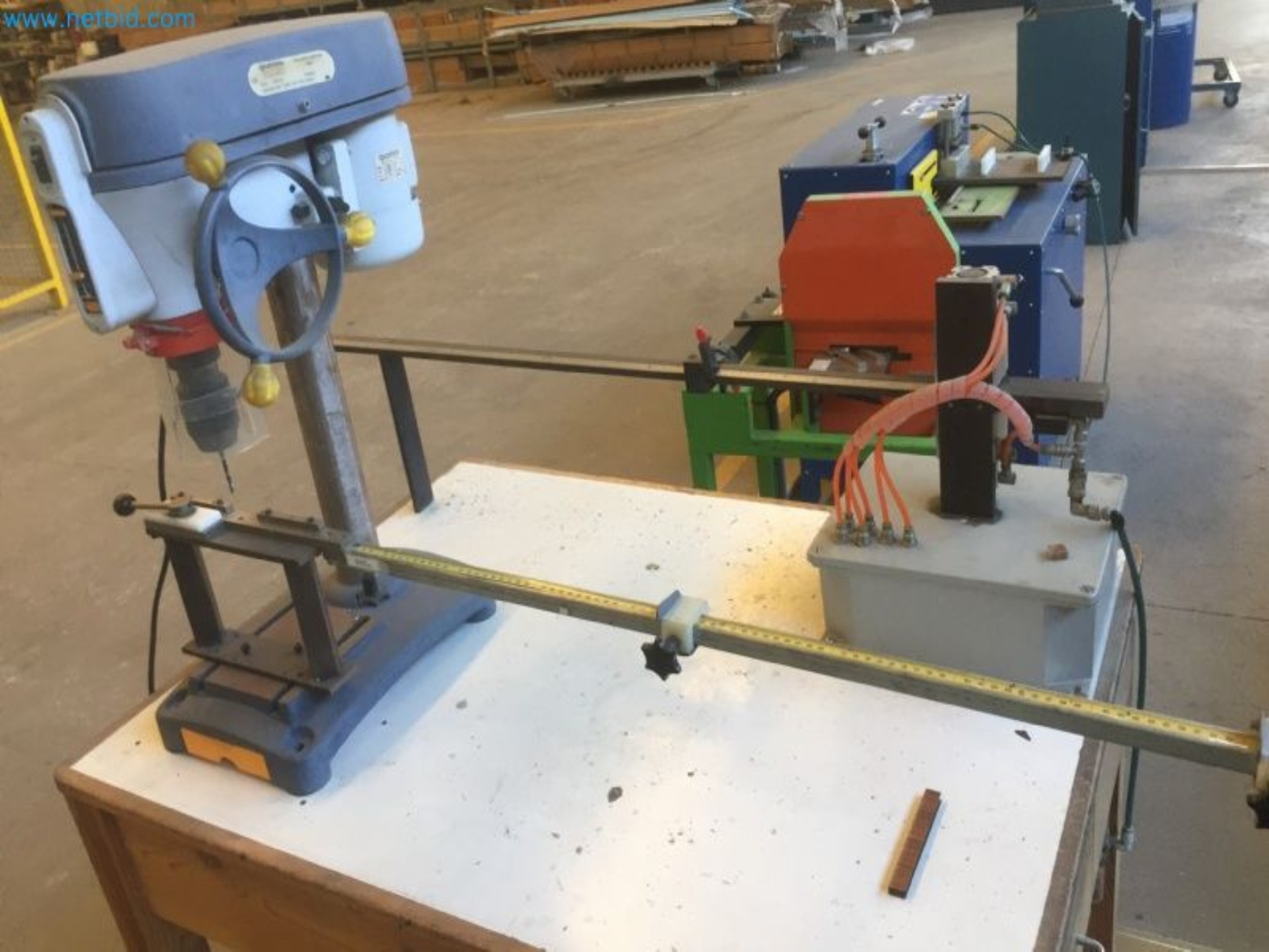 Sale of a complete warehouse of machinery for the glass industry in Spain-7