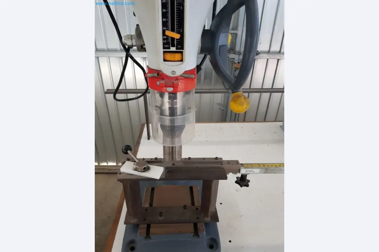 Sale of a complete warehouse of machinery for the glass industry in Spain-9