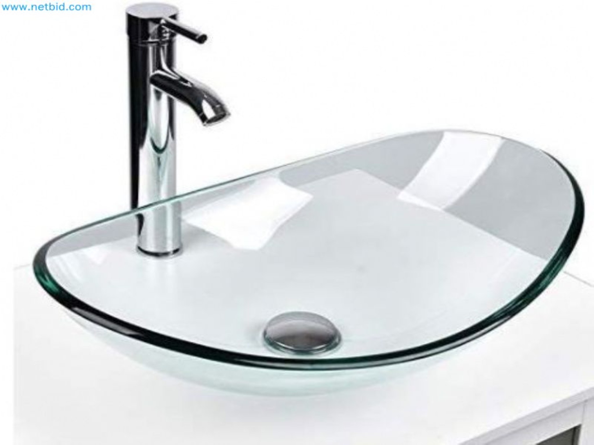 Sale of a complete warehouse of machinery for the glass industry in Spain-4