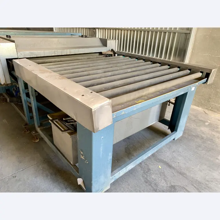 Venta de un almacén completo de maquinaria para la producción de vidrio en España-11