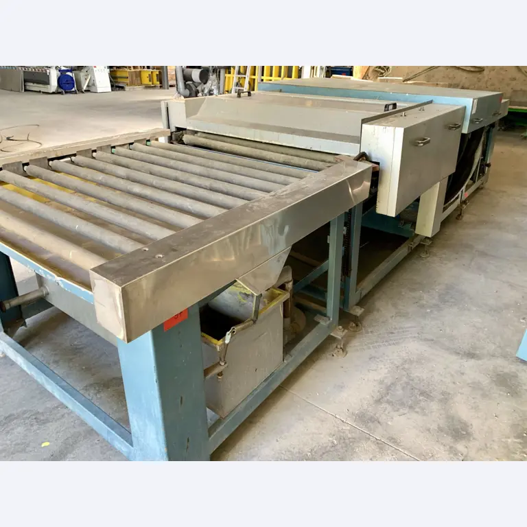 Venta de un almacén completo de maquinaria para la producción de vidrio en España-15