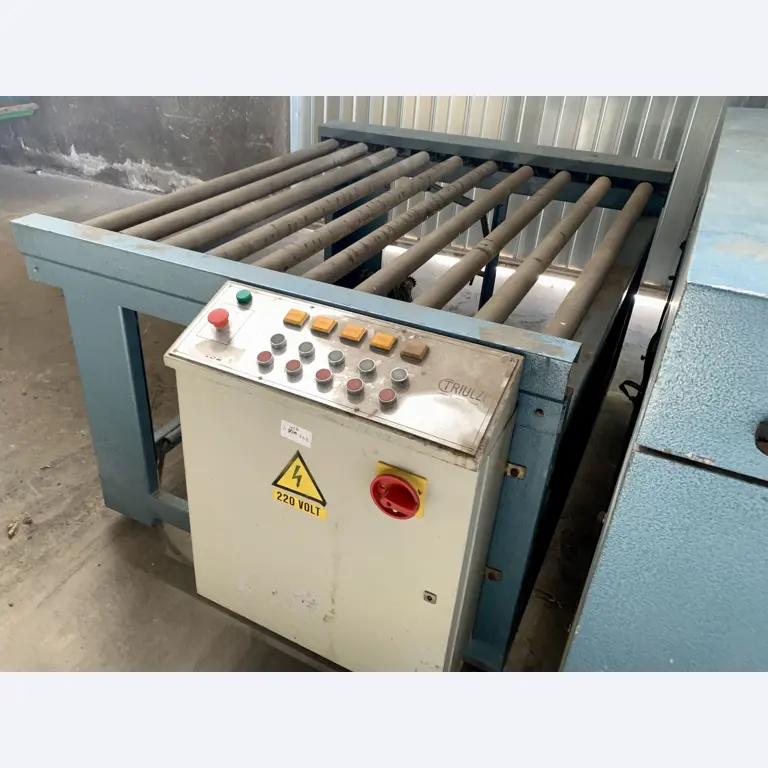 Venta de un almacén completo de maquinaria para la producción de vidrio en España-18