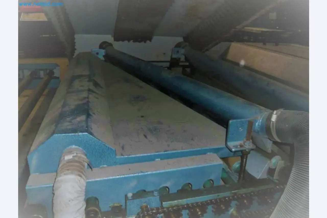 Venta de un almacén completo de maquinaria para la producción de vidrio en España-6