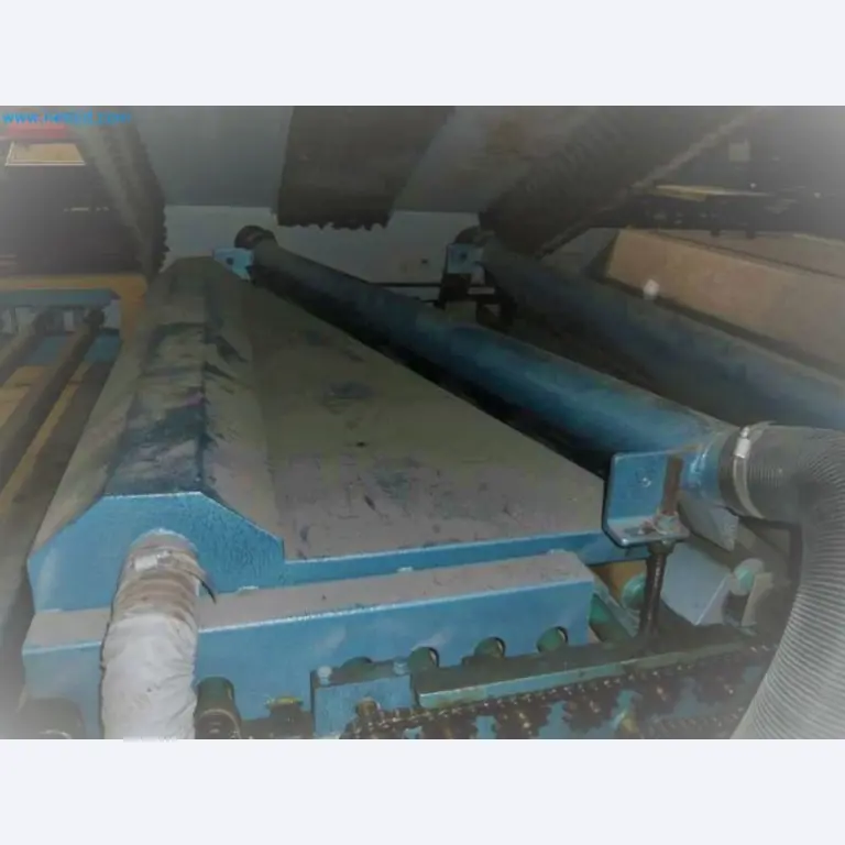 Venta de un almacén completo de maquinaria para la producción de vidrio en España-6