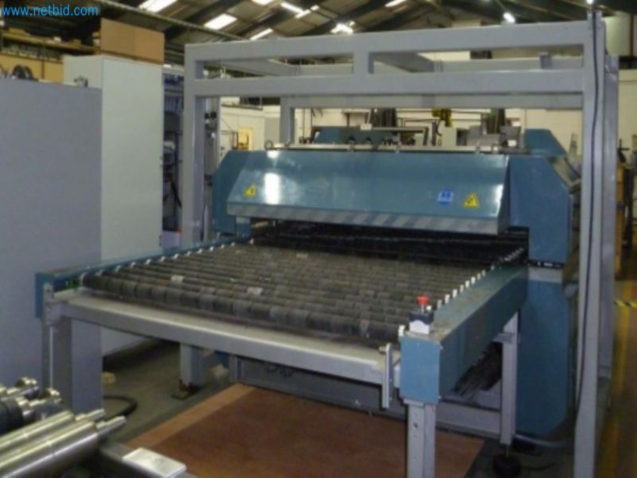 Sale of a complete warehouse of machinery for the glass industry in Spain-1