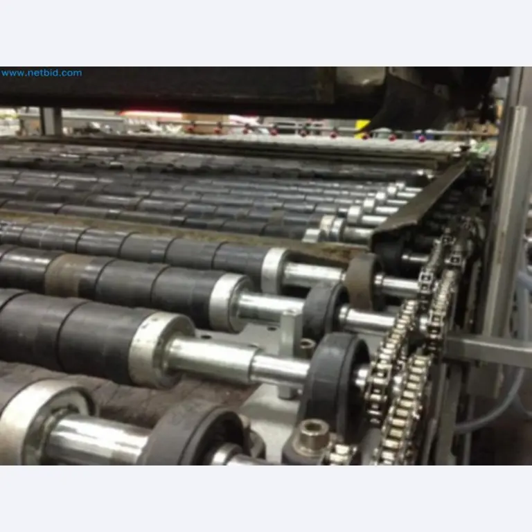 Venta de un almacén completo de maquinaria para la producción de vidrio en España-3