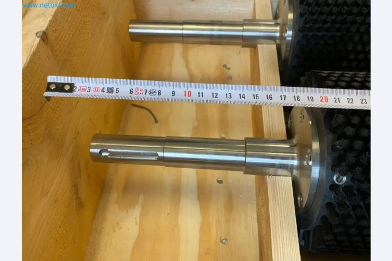 Sale of a complete warehouse of machinery for the glass industry in Spain-5