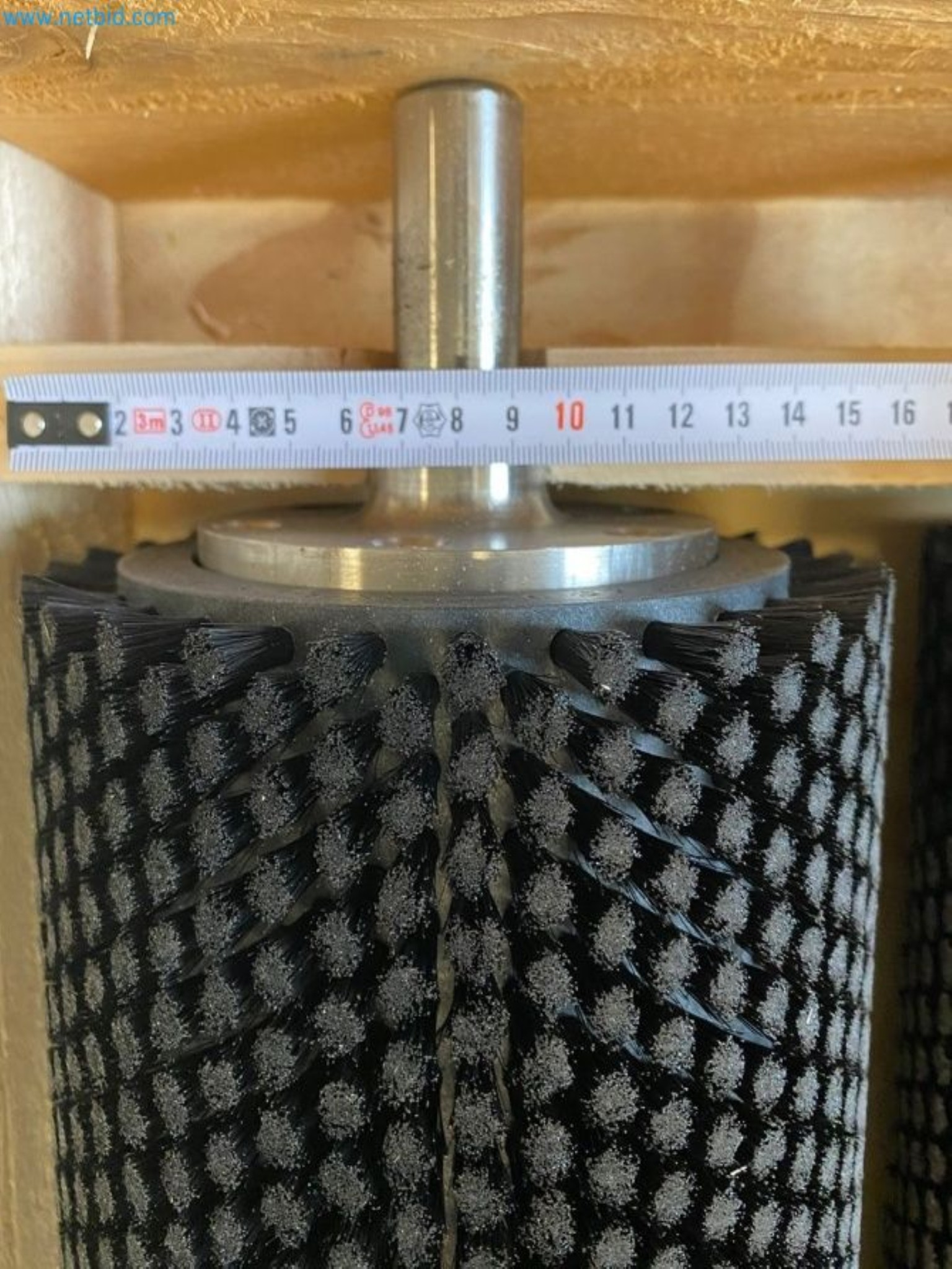 Sale of a complete warehouse of machinery for the glass industry in Spain-6