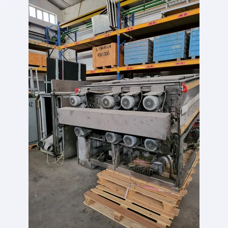 Sale of a complete warehouse of machinery for the glass industry in Spain-12