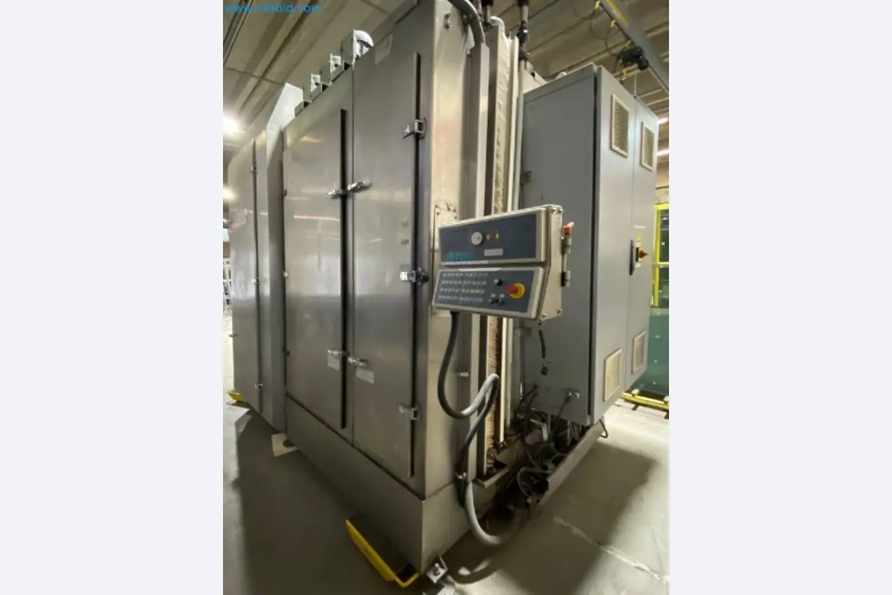 Sale of a complete warehouse of machinery for the glass industry in Spain-1