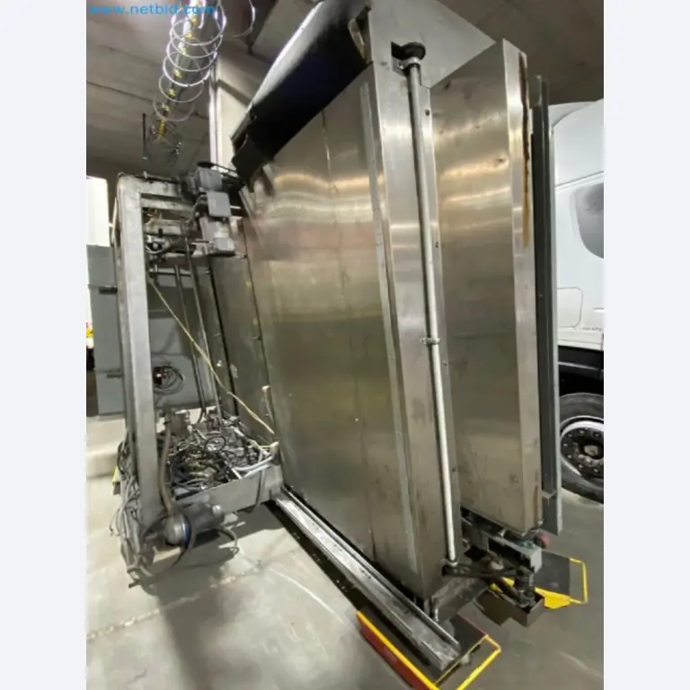 Sale of a complete warehouse of machinery for the glass industry in Spain-2