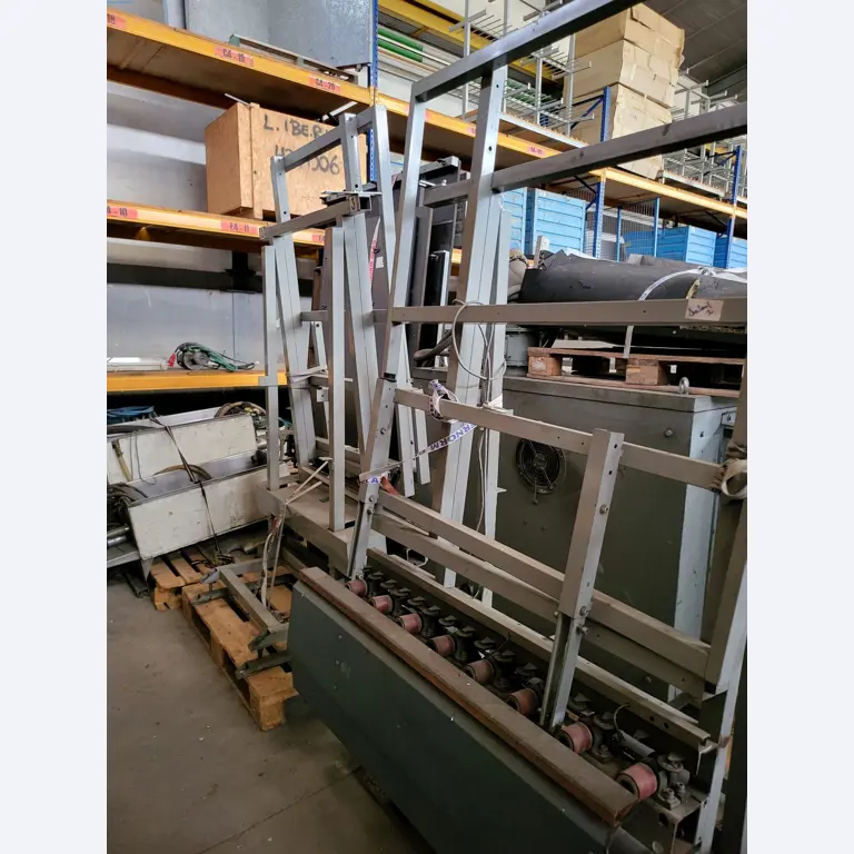 Sale of a complete warehouse of machinery for the glass industry in Spain-4