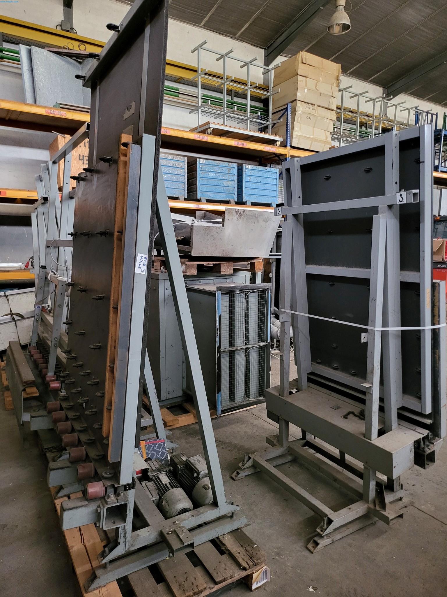 Sale of a complete warehouse of machinery for the glass industry in Spain-5