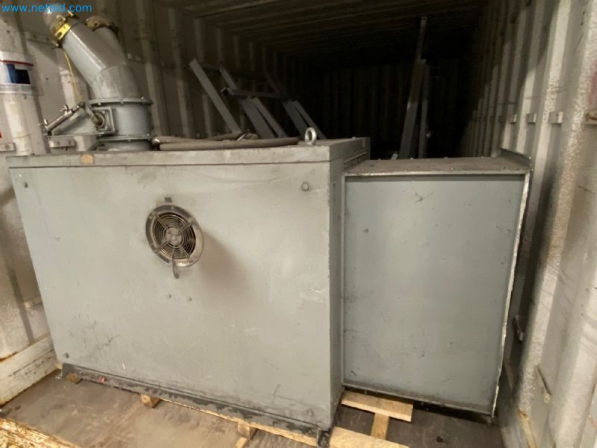 Sale of a complete warehouse of machinery for the glass industry in Spain-6