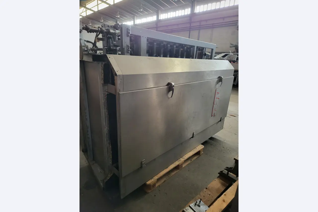 Sale of a complete warehouse of machinery for the glass industry in Spain-8