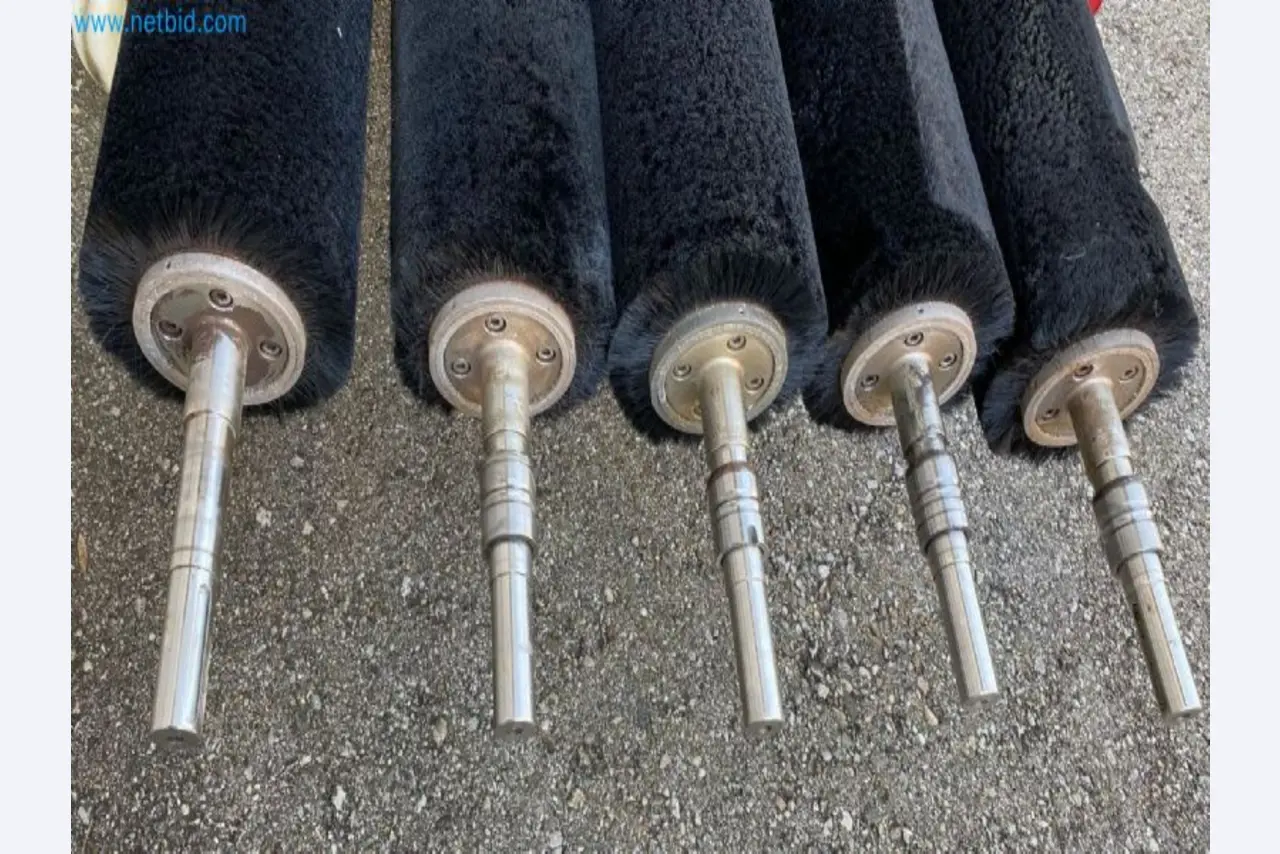 Sale of a complete warehouse of machinery for the glass industry in Spain-3