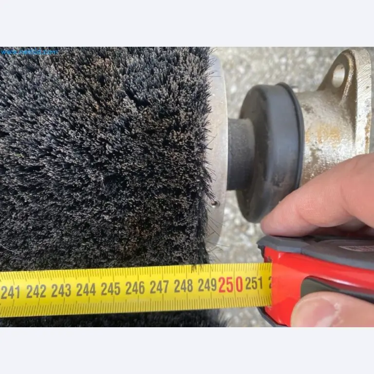 Sale of a complete warehouse of machinery for the glass industry in Spain-4