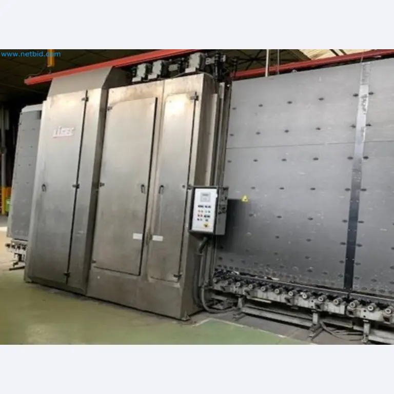 Sale of a complete warehouse of machinery for the glass industry in Spain-12