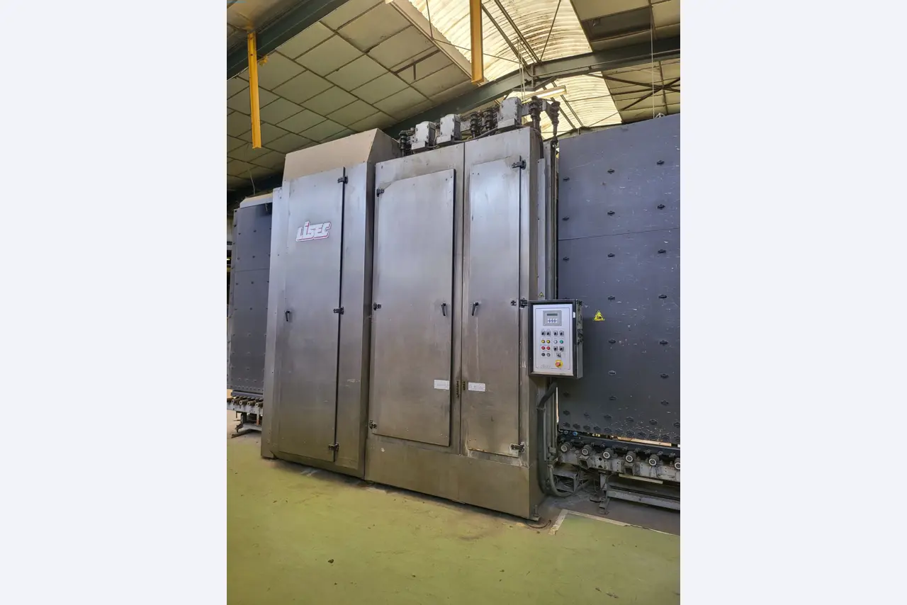 Sale of a complete warehouse of machinery for the glass industry in Spain-14