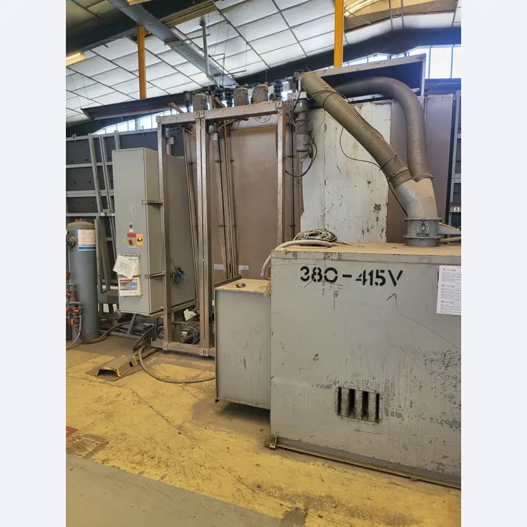 Sale of a complete warehouse of machinery for the glass industry in Spain-17