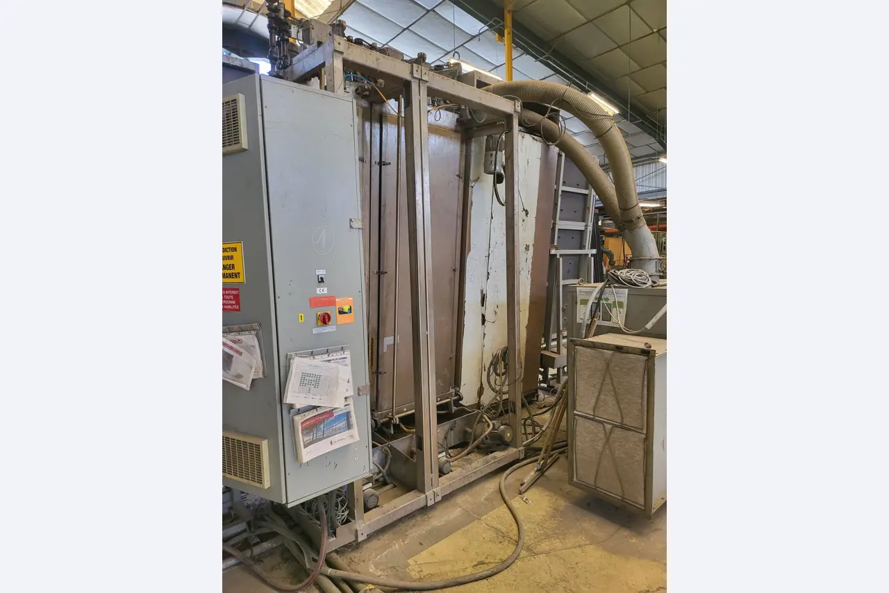 Sale of a complete warehouse of machinery for the glass industry in Spain-18