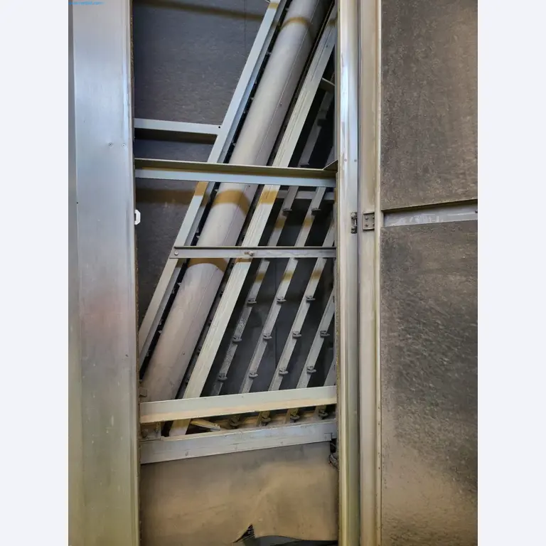 Sale of a complete warehouse of machinery for the glass industry in Spain-4