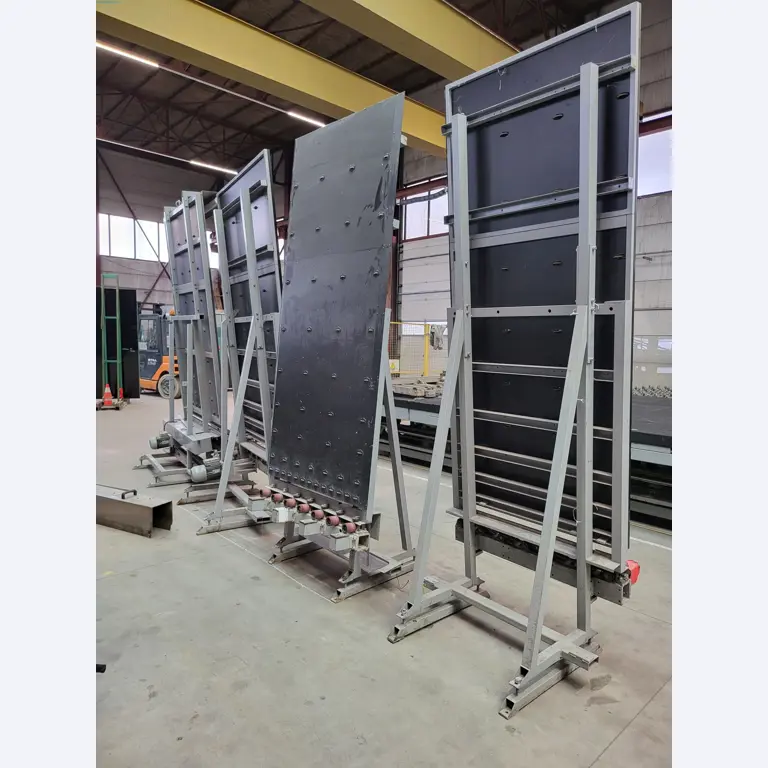 Sale of a complete warehouse of machinery for the glass industry in Spain-10