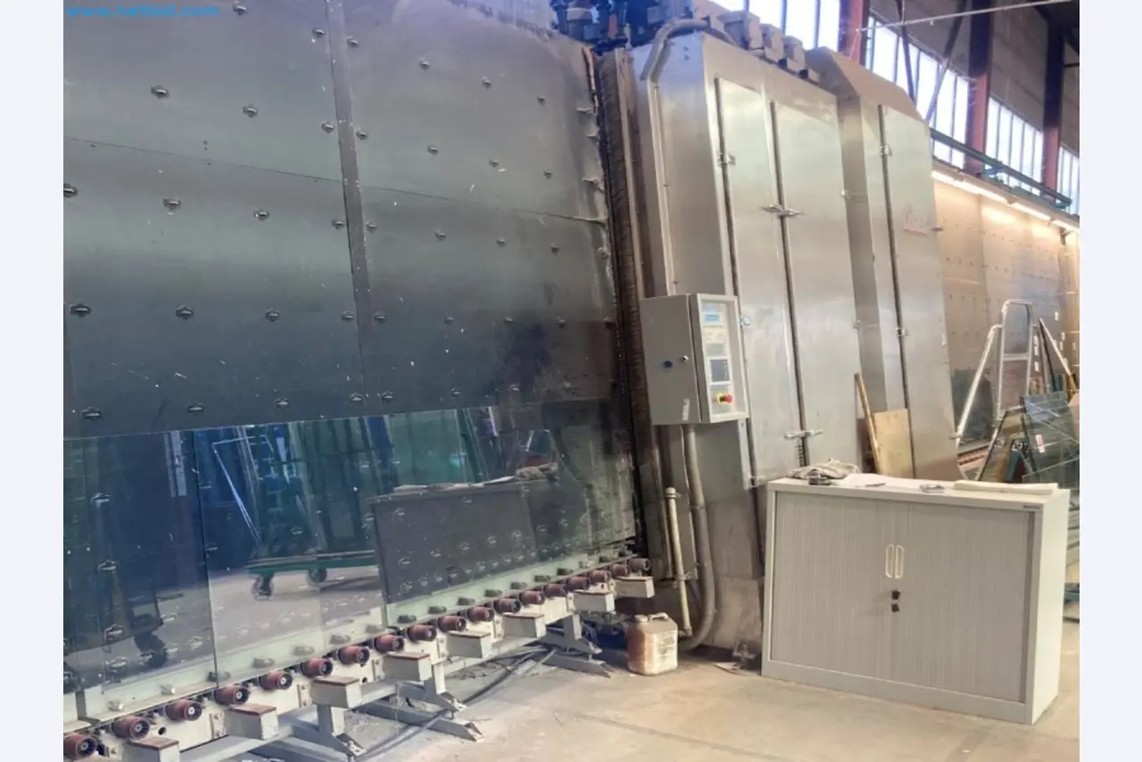 Sale of a complete warehouse of machinery for the glass industry in Spain-1