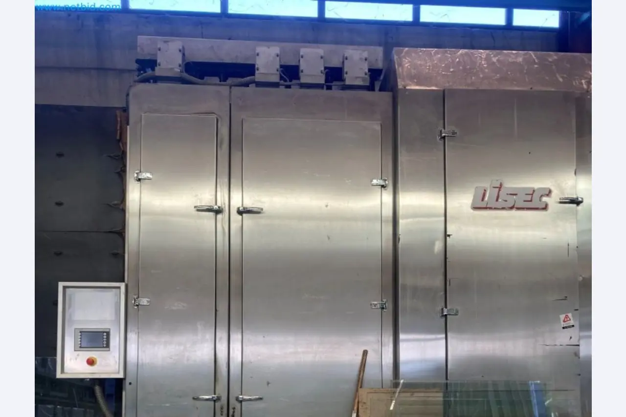 Sale of a complete warehouse of machinery for the glass industry in Spain-2